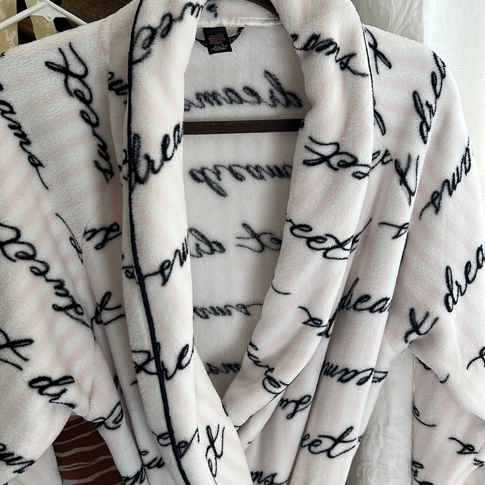 Victoria Secrete Sweet Dreams Robe